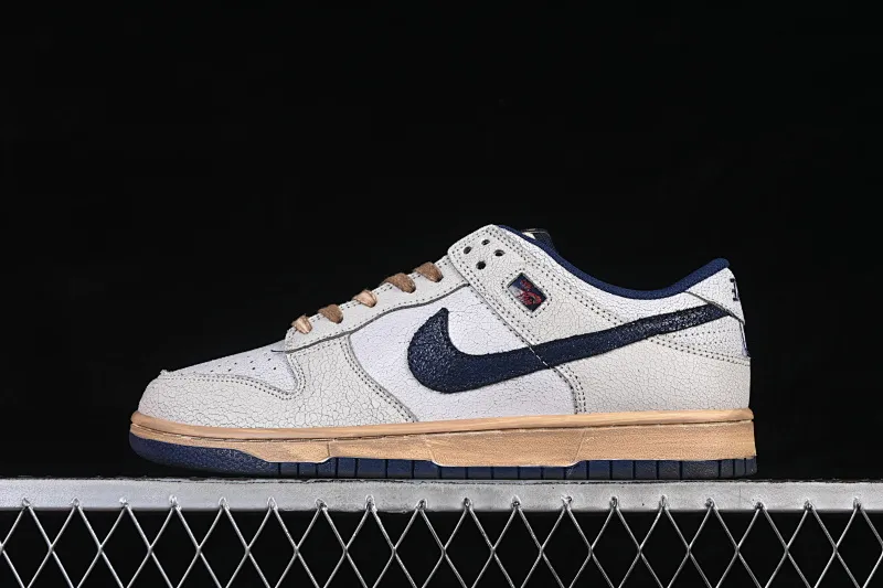All categories Nk SB Dunk Series Nk SB Dunk Low High-end customized low-top sneakers J version Stranger Things x Nike SB Dunk Low Stranger Things SB low-top casual sneakers IH6766-001